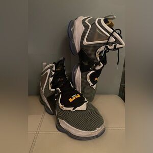 Nike Lebron 19 Shoes Royalty White Black Metallic Gold CZ0203-100 Men Size 14